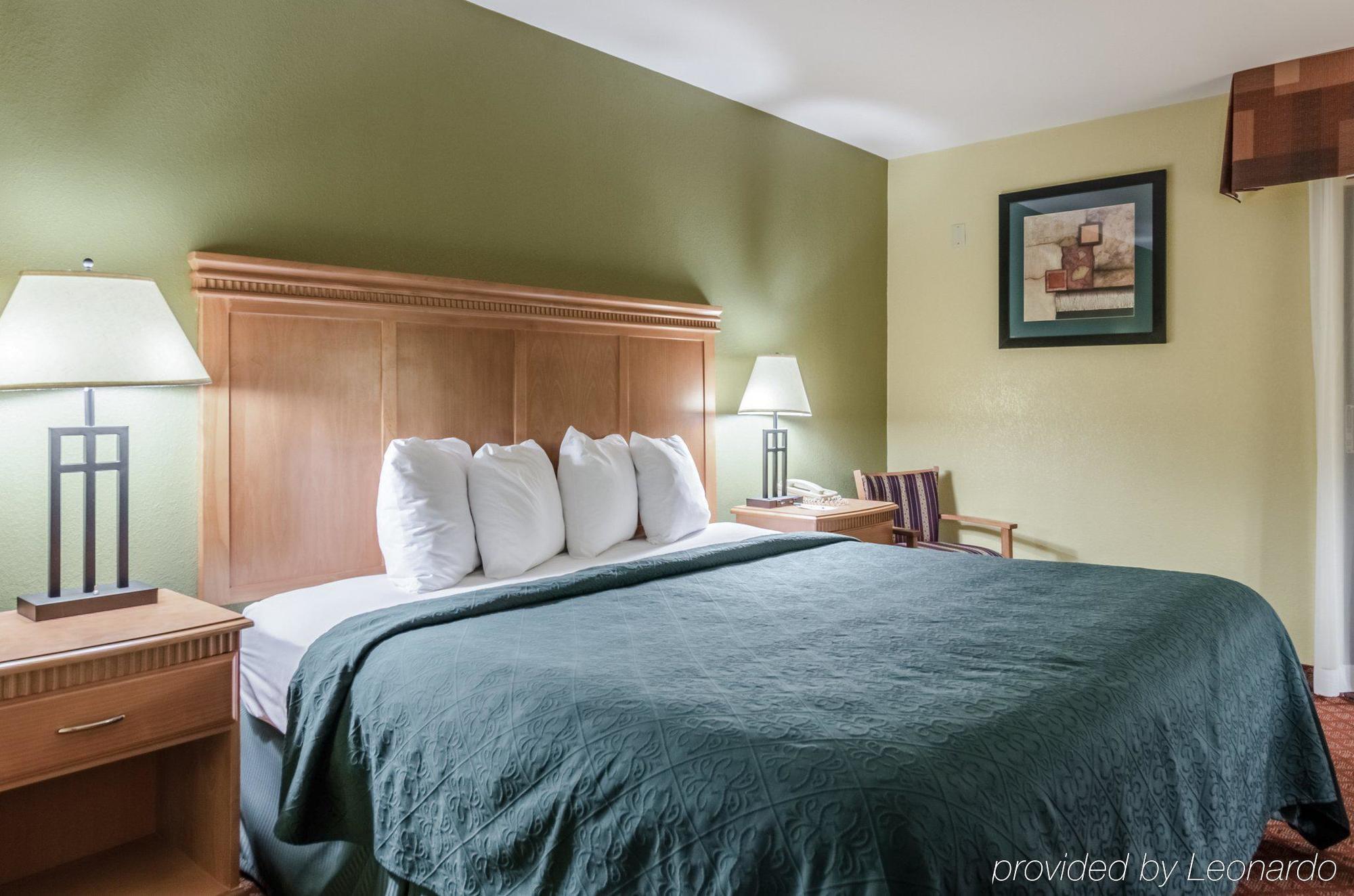 Rodeway Inn 사우스허친슨 외부 사진